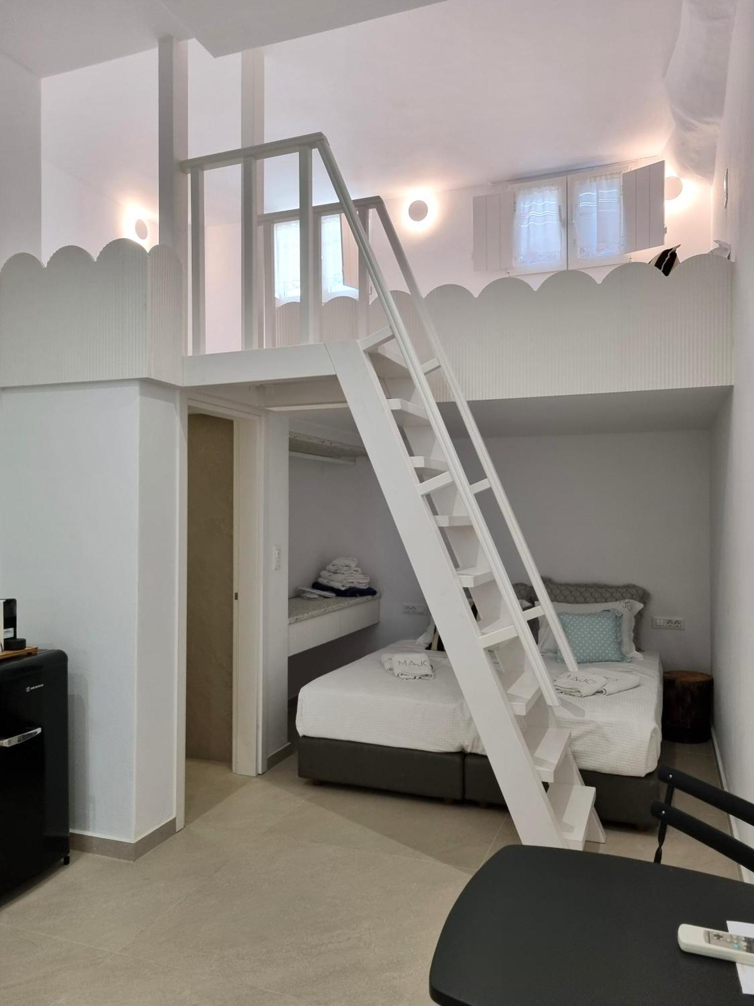 Majo Suites Hotel Agia Anna  Dış mekan fotoğraf